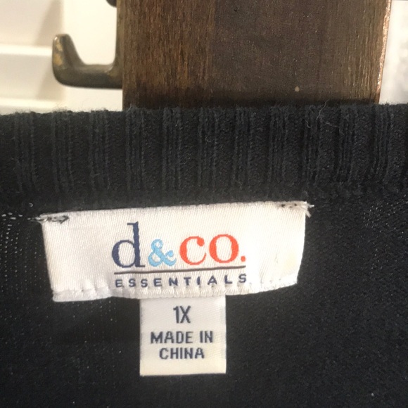 d&co black buttoned down sweater. 1X. Cotton blend - Picture 3 of 7